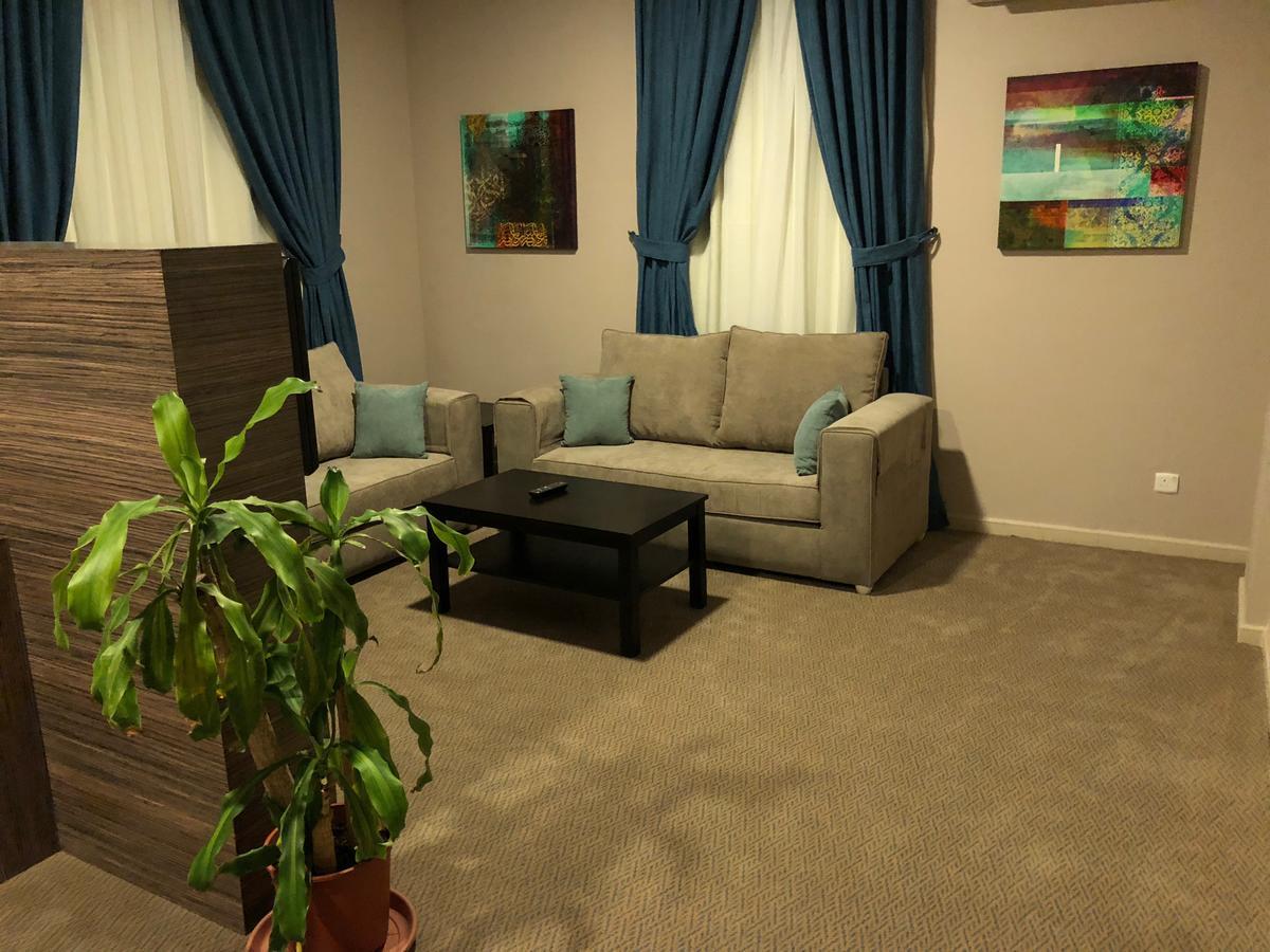 Loren Suites Джеда Екстериор снимка